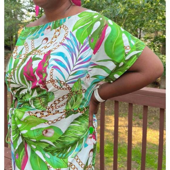 NEW THE CURVE resort me tunic top in green - Picture 2 of 3